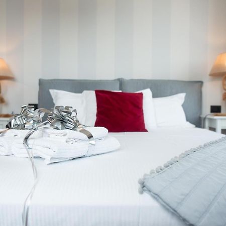 Port View Hotel Genoa Bagian luar foto