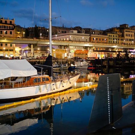 Port View Hotel Genoa Bagian luar foto