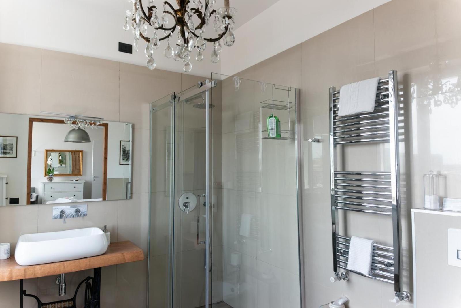 Port View Hotel Genoa Bagian luar foto