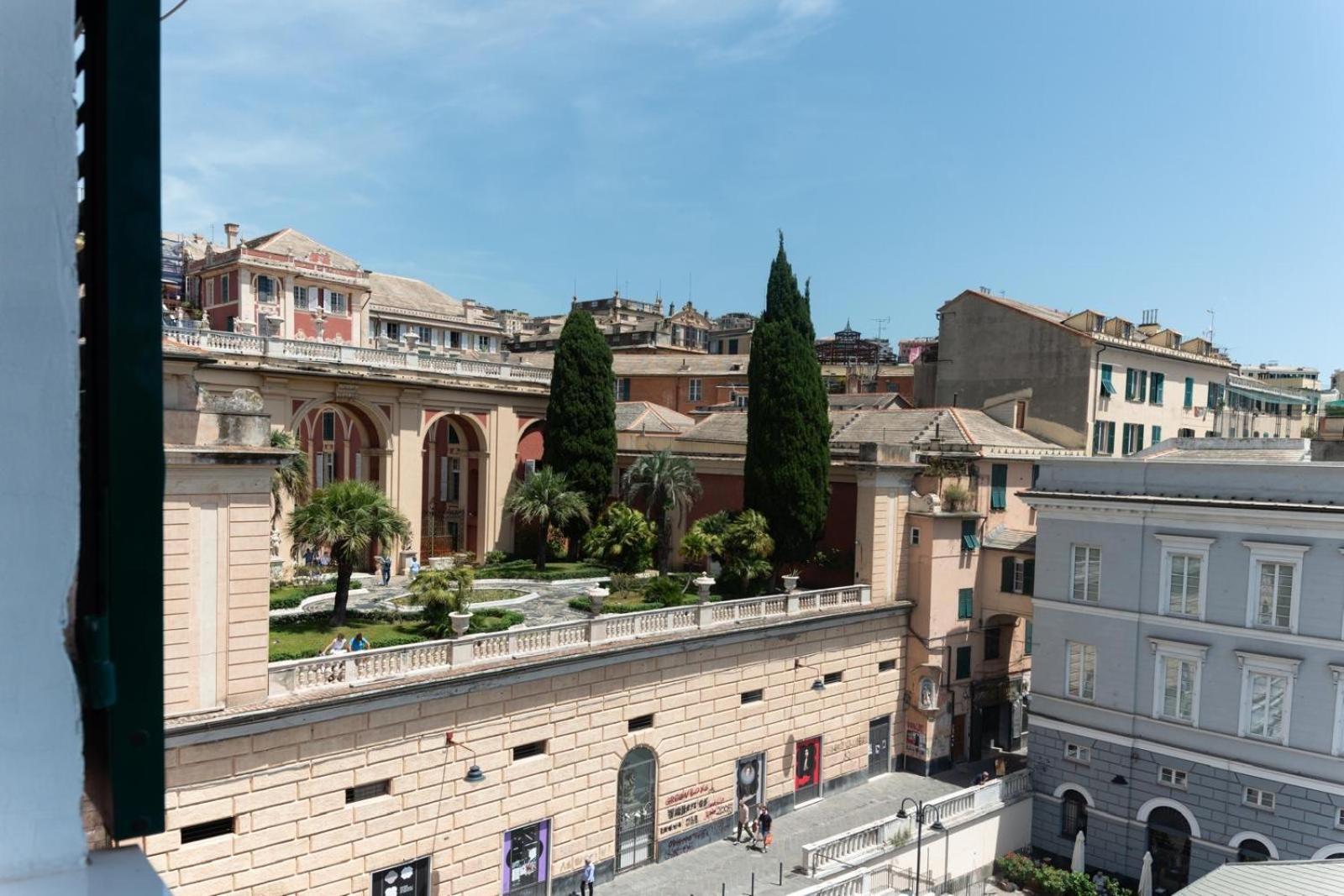 Port View Hotel Genoa Bagian luar foto